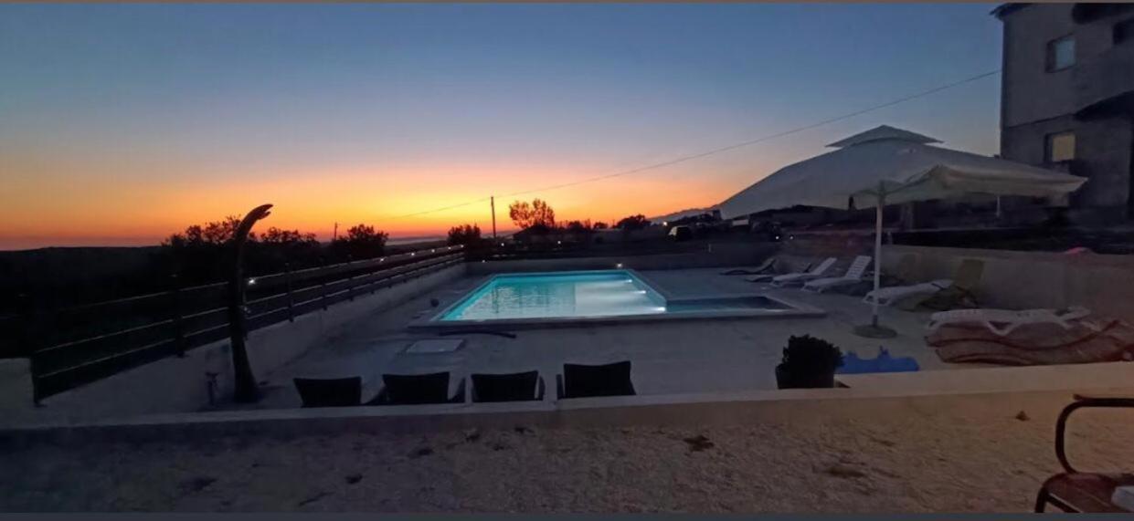Apartmani Niko 1 Radovin Buitenkant foto