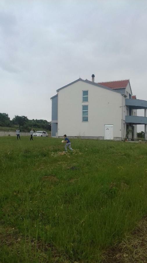 Apartmani Niko 1 Radovin Buitenkant foto