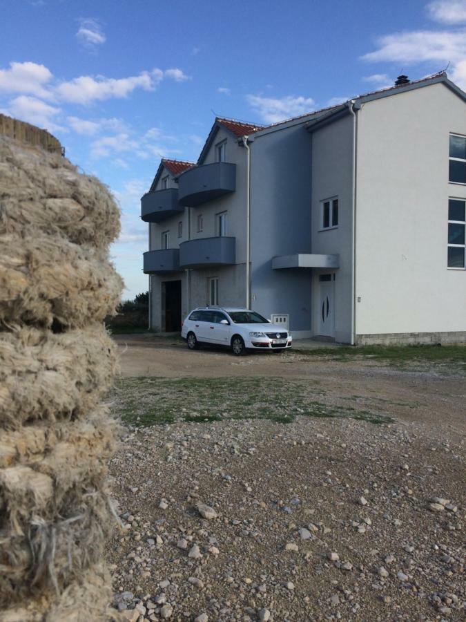 Apartmani Niko 1 Radovin Buitenkant foto