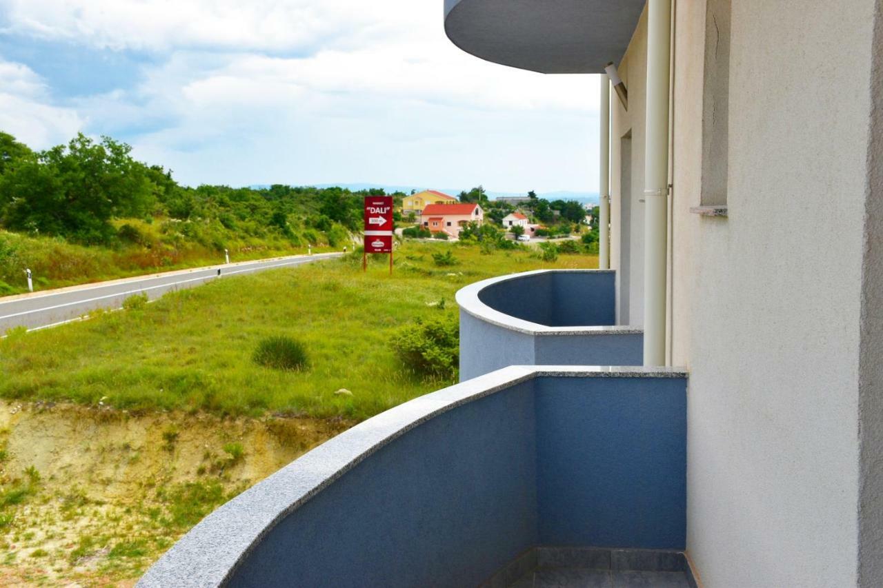 Apartmani Niko 1 Radovin Buitenkant foto