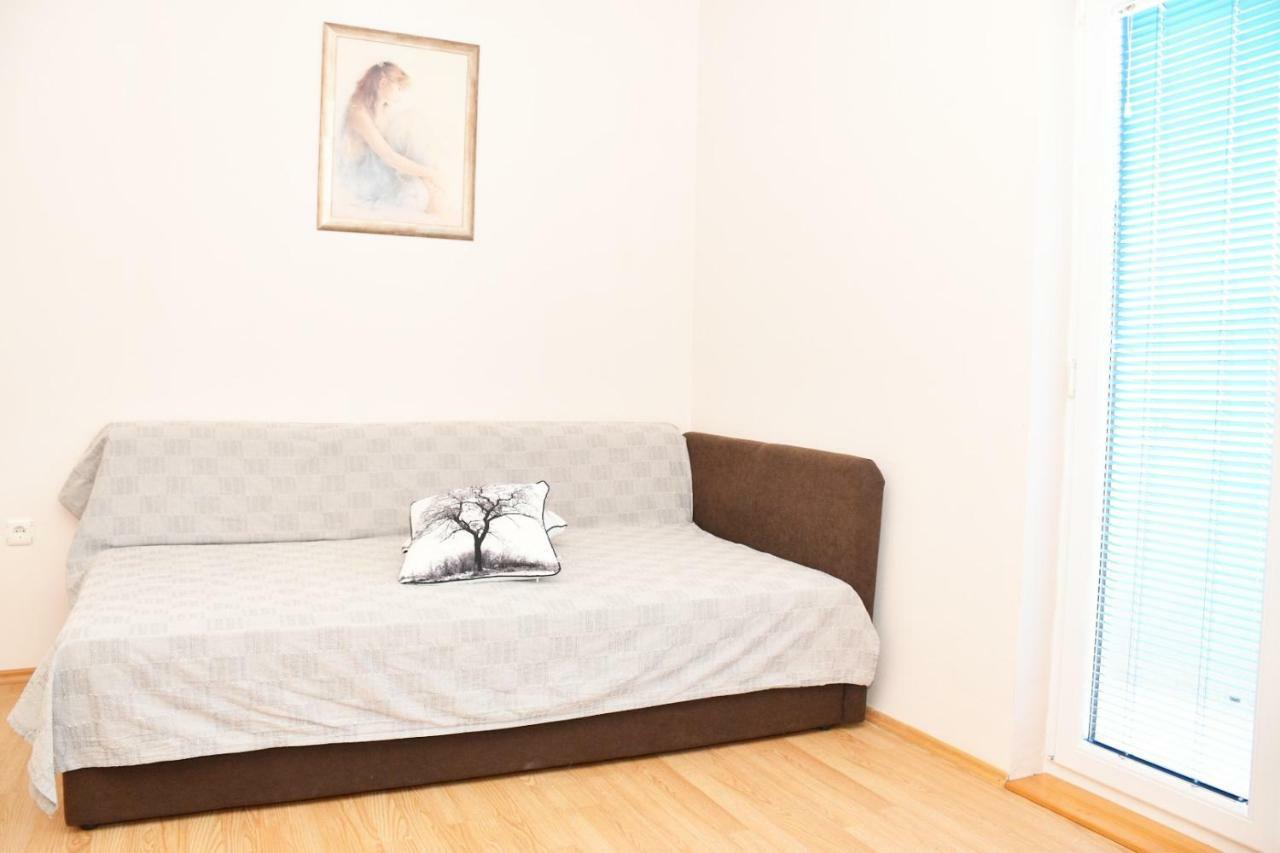 Apartmani Niko 1 Radovin Buitenkant foto